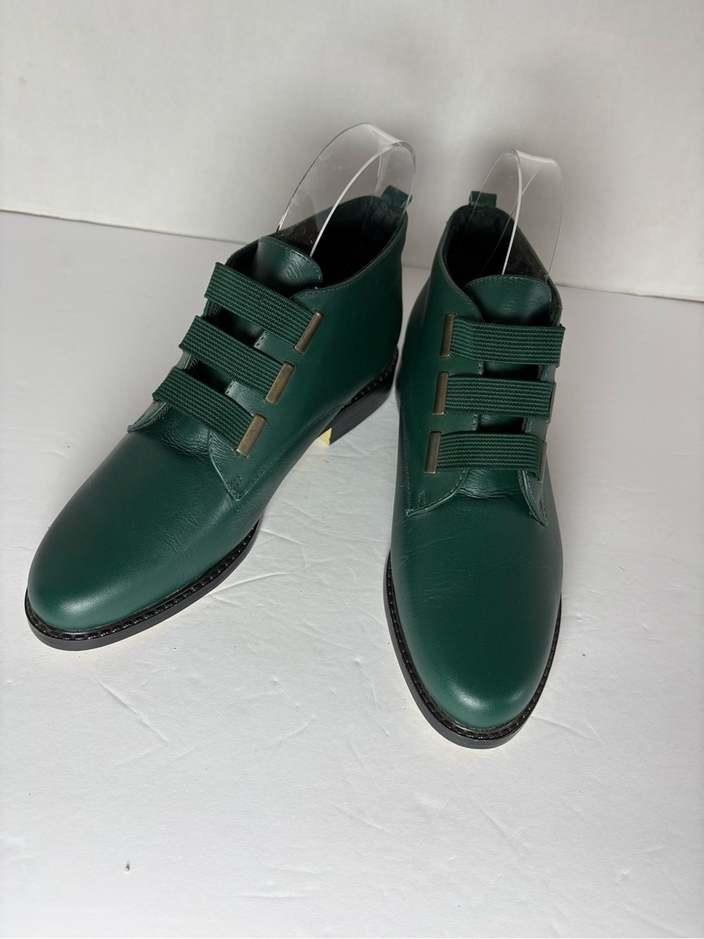 Life Stride Hunter Green Leather Ankle Booties Triple Strap Size 6.5 NWOT